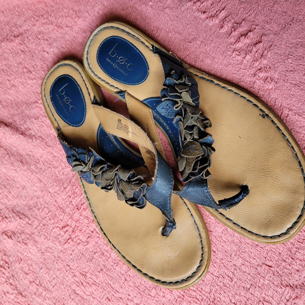 Boc Born Concept leather sandals floral blue sz 9